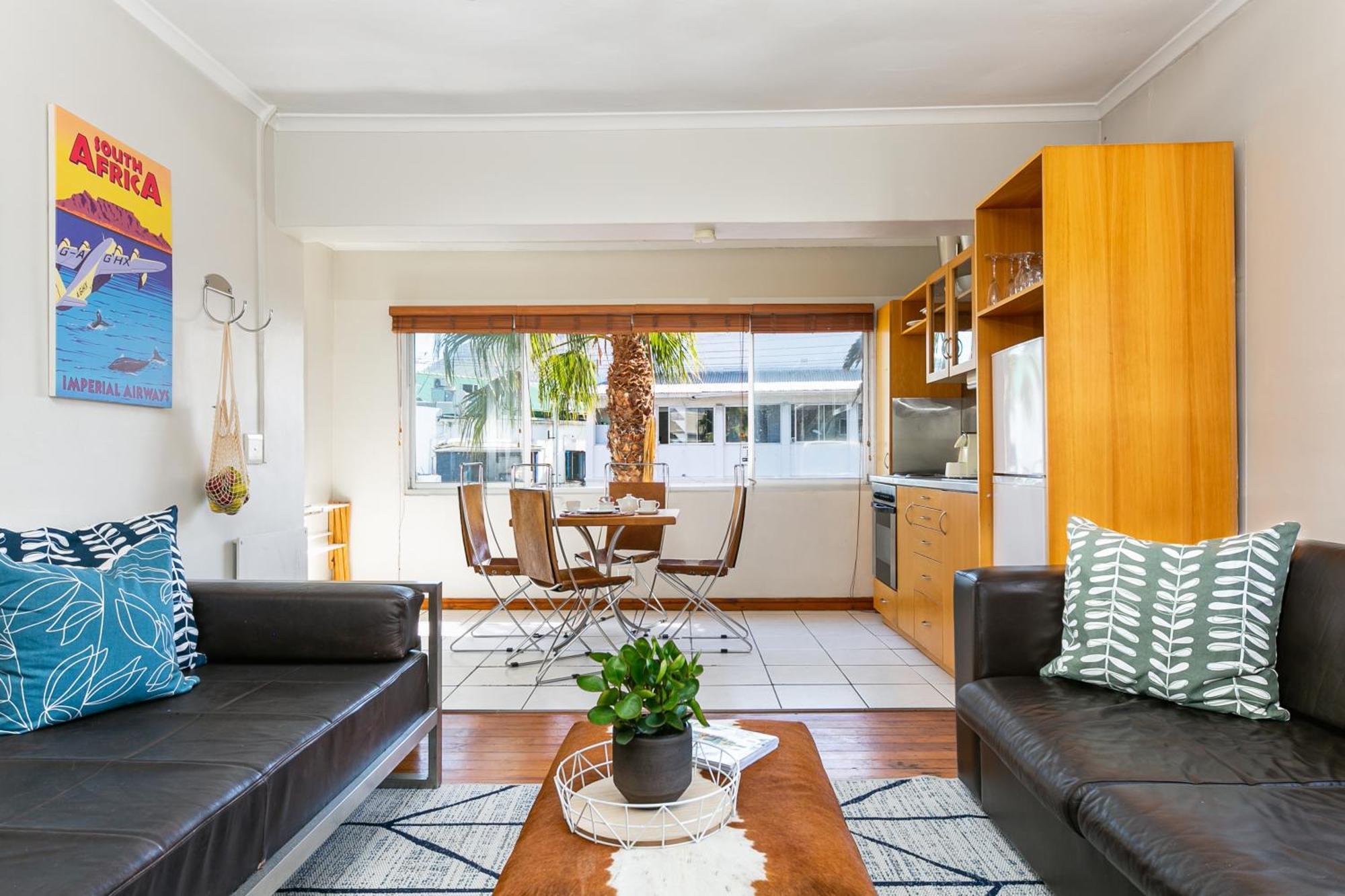 Camps Bay Village - Studios And Apartments Кейптаун Екстериор снимка