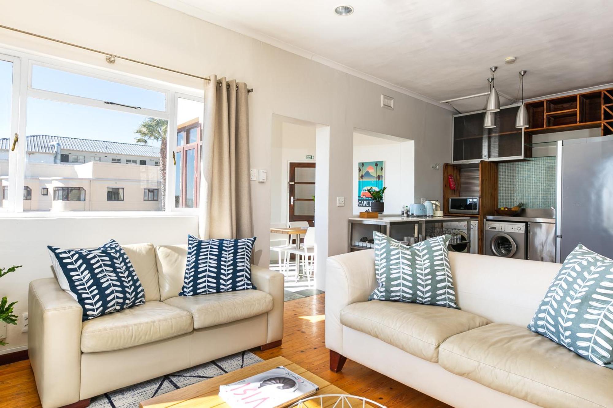 Camps Bay Village - Studios And Apartments Кейптаун Стая снимка