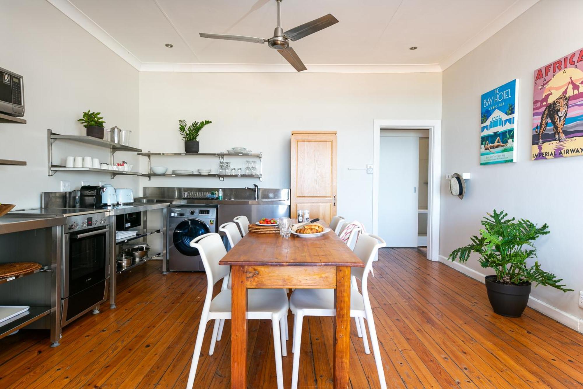 Camps Bay Village - Studios And Apartments Кейптаун Стая снимка