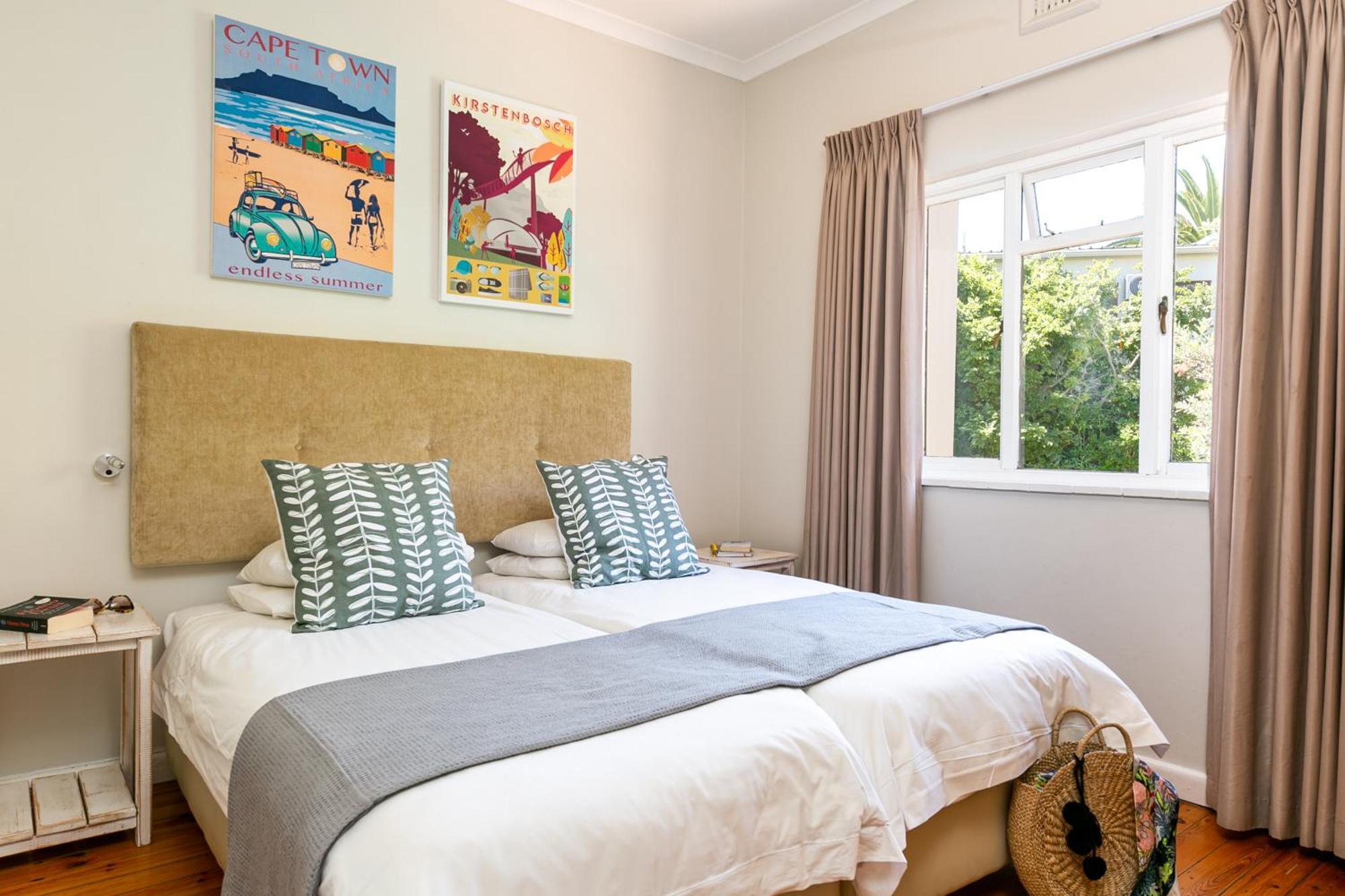 Camps Bay Village - Studios And Apartments Кейптаун Стая снимка