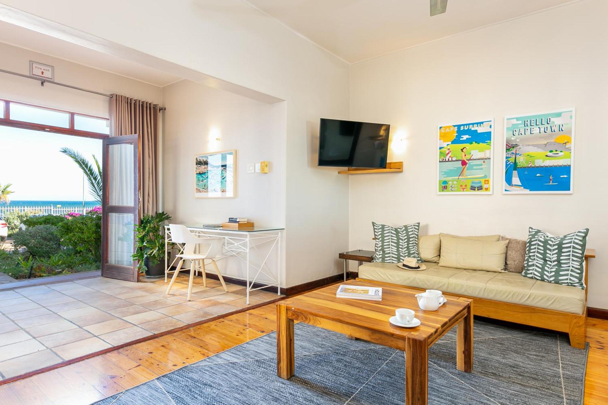 Camps Bay Village - Studios And Apartments Кейптаун Стая снимка