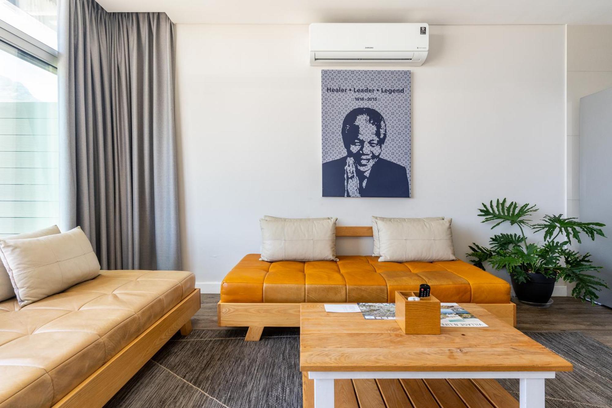 Camps Bay Village - Studios And Apartments Кейптаун Стая снимка