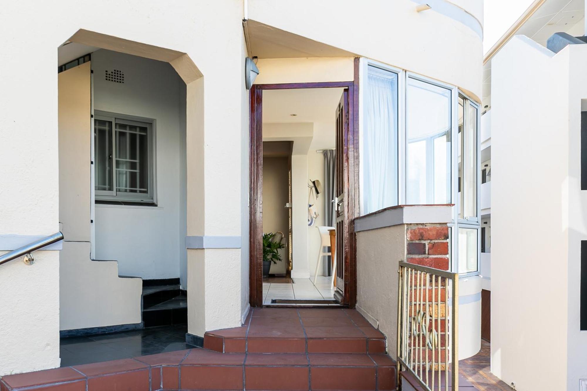 Camps Bay Village - Studios And Apartments Кейптаун Стая снимка