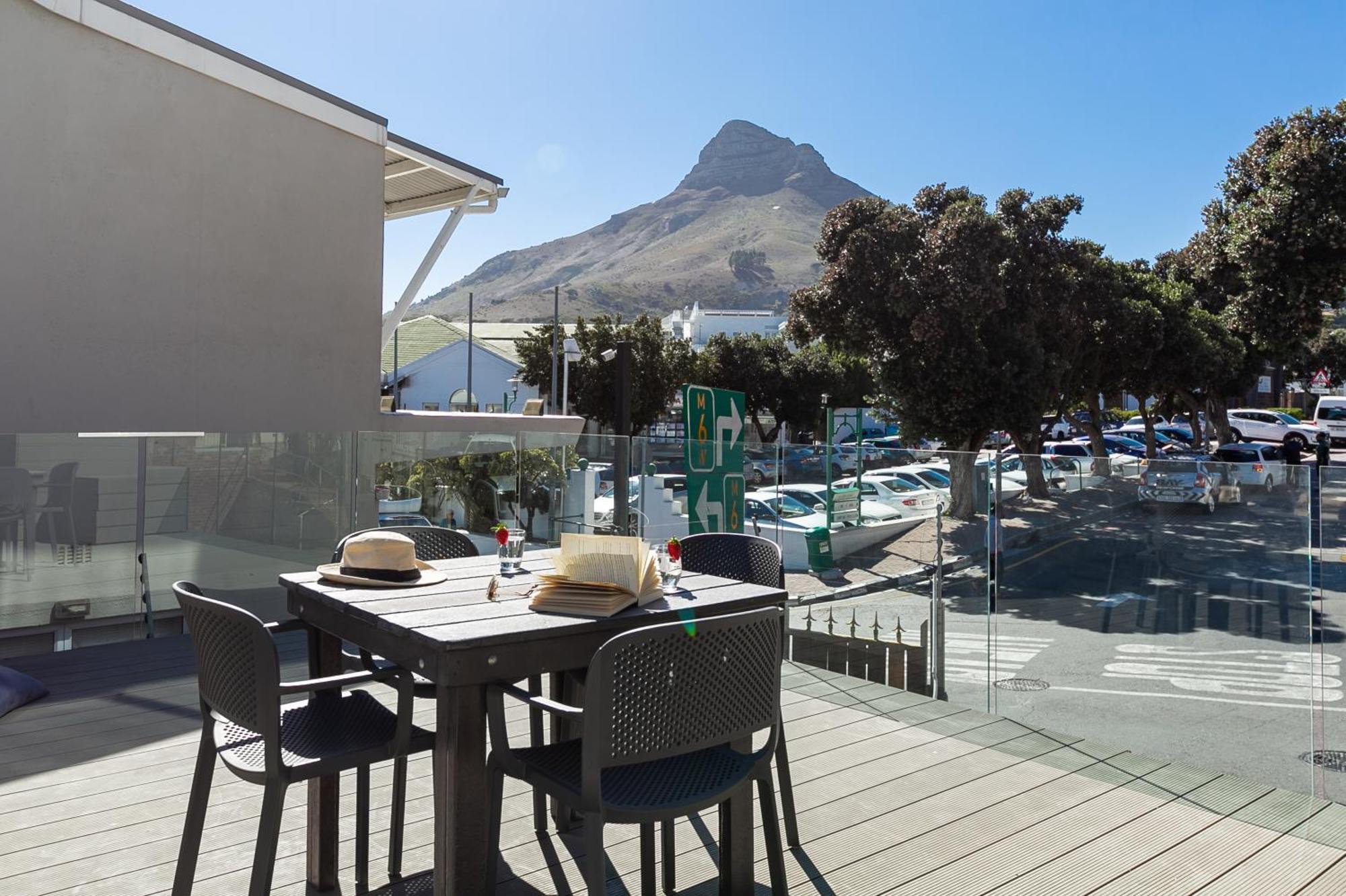 Camps Bay Village - Studios And Apartments Кейптаун Стая снимка